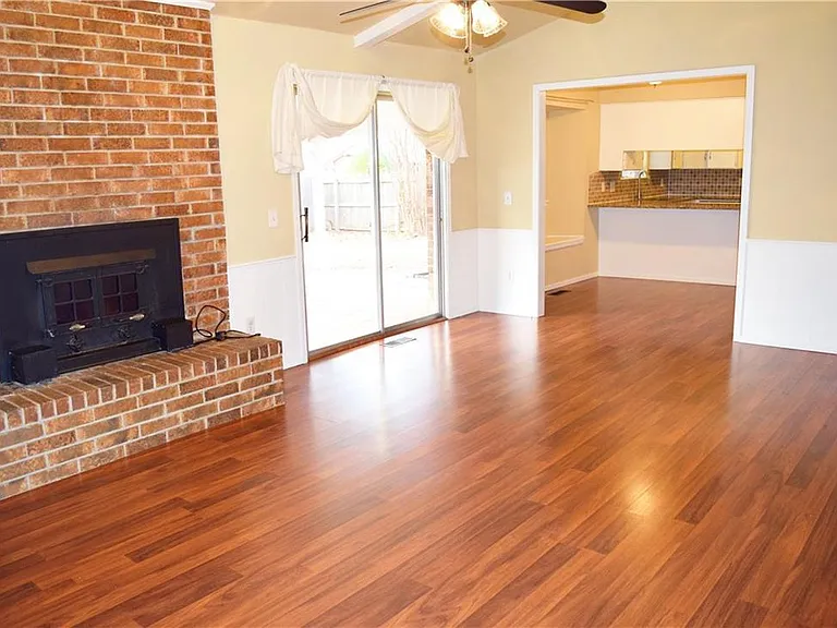 2600 Fedderson Dr — Photo 3