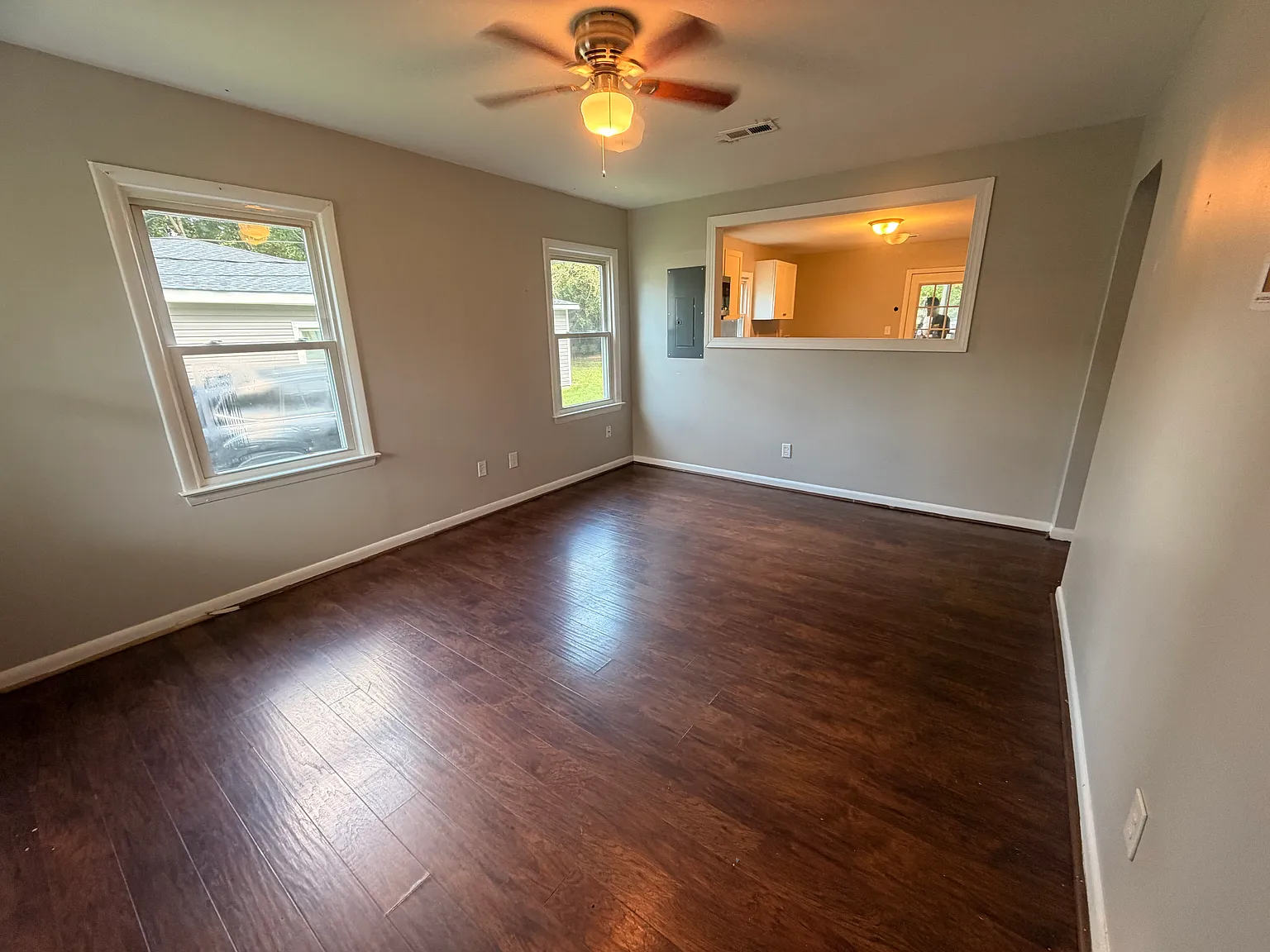 2 bed, 864 sqft, $1,450 — Photo 3