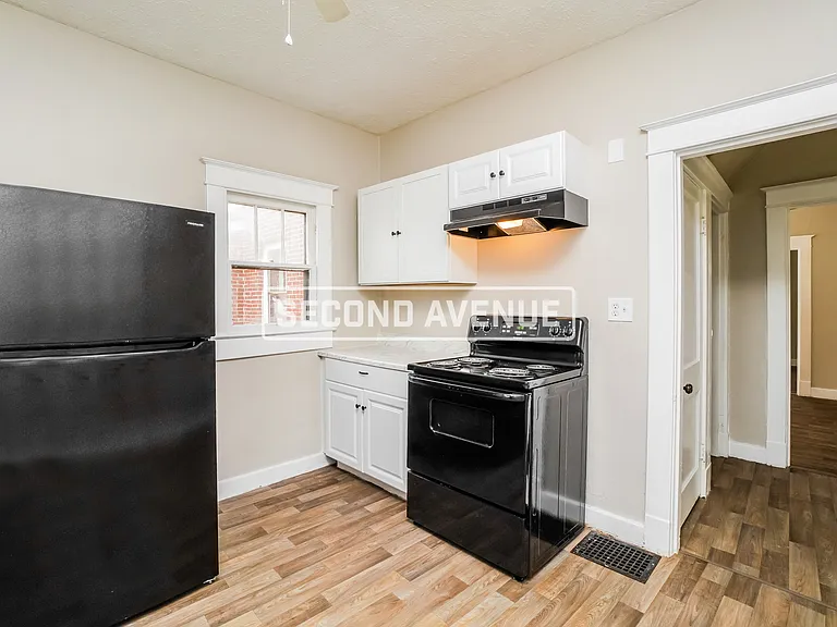 302 Cecil Ave — Photo 2