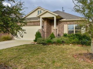 111 Crown Point Ct, Magnolia, TX 77354