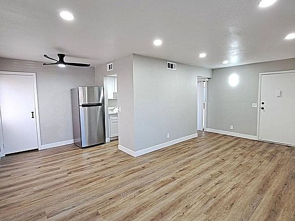 4th image of 4246 Zavala St APT 4