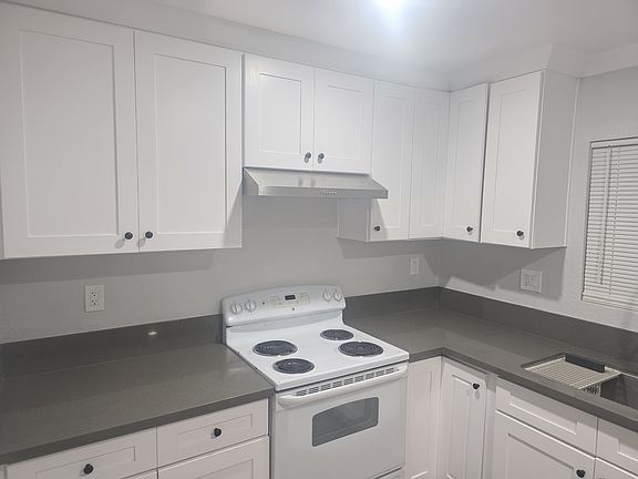 2nd image of 5516 Lime Ave APT 2