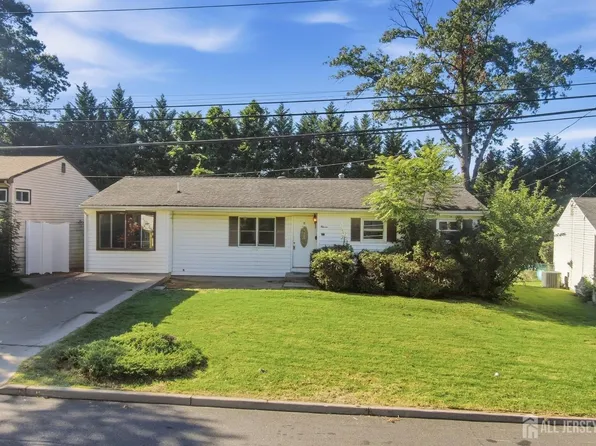 11 Georgetown Rd, Parlin, NJ 08859