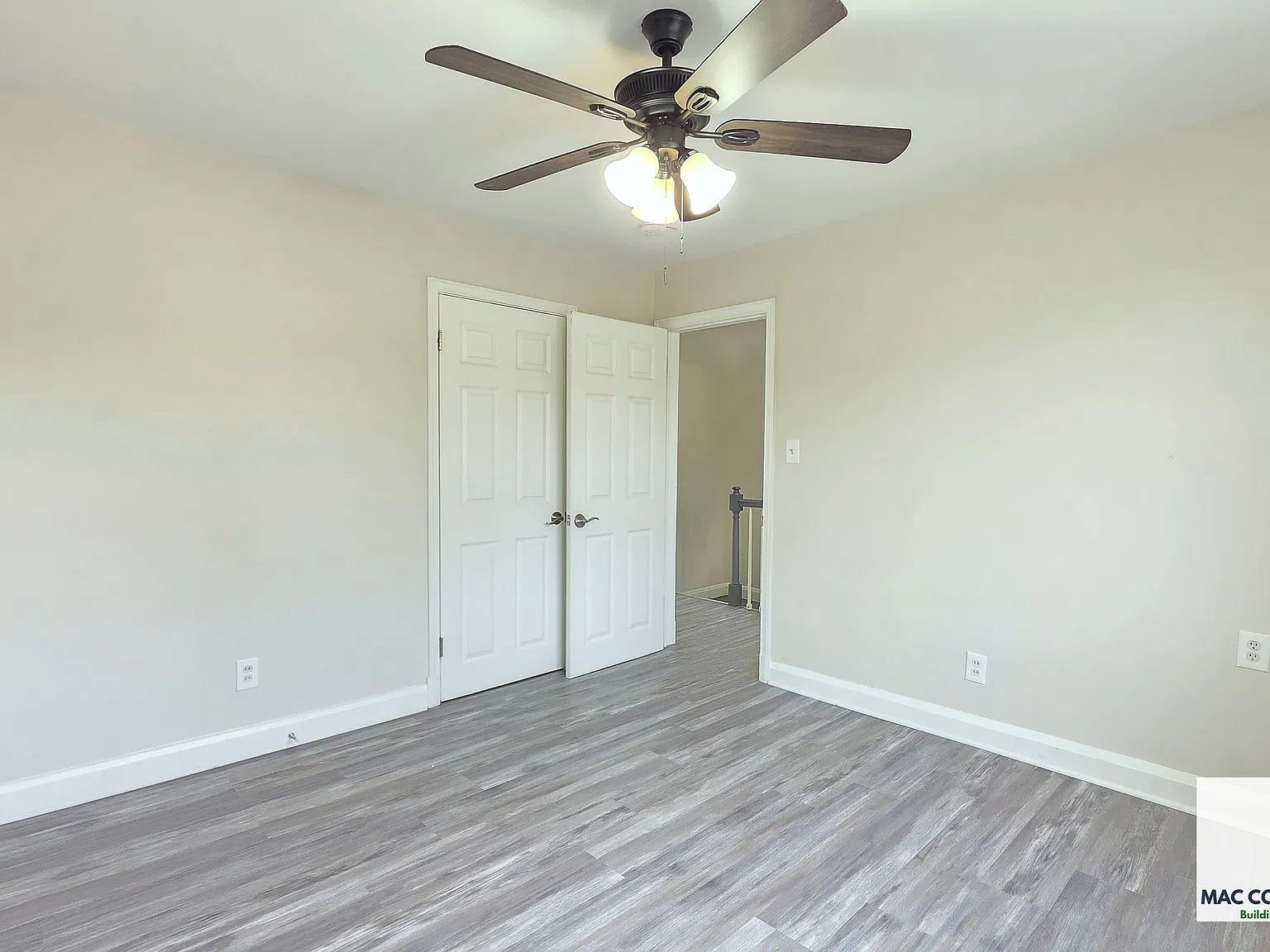 3 bed, 1.5 bath, $2,500 — Photo 4