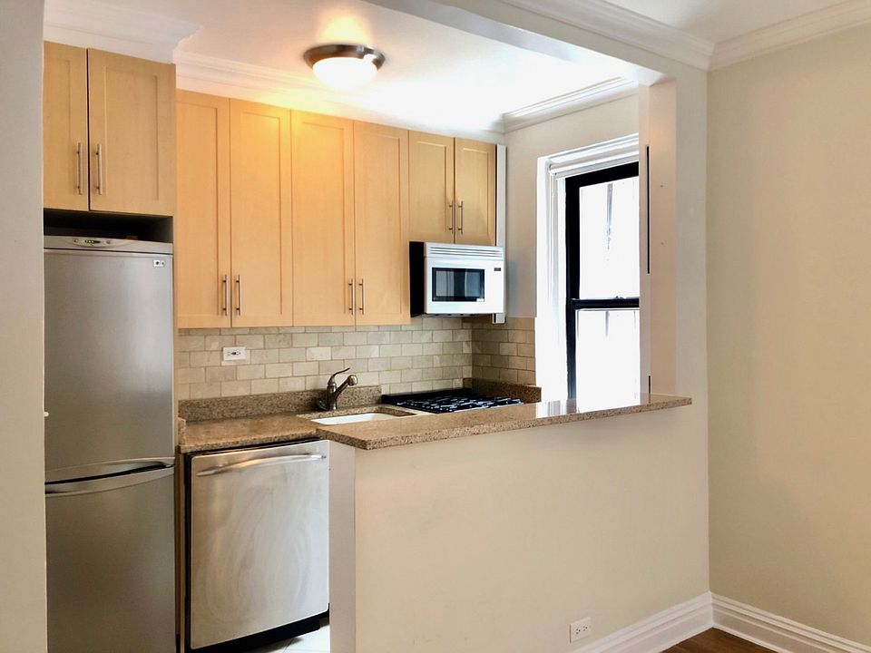 1st image of 8 Gramercy Park S APT 2C
