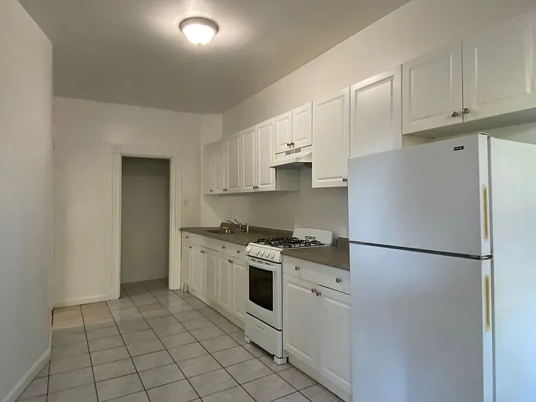 77 Brighton Ave #4 — Photo 37