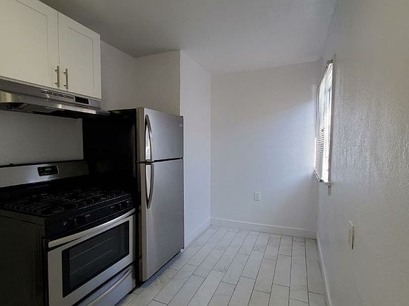 5th image of 2614 S Cochran Ave #2618