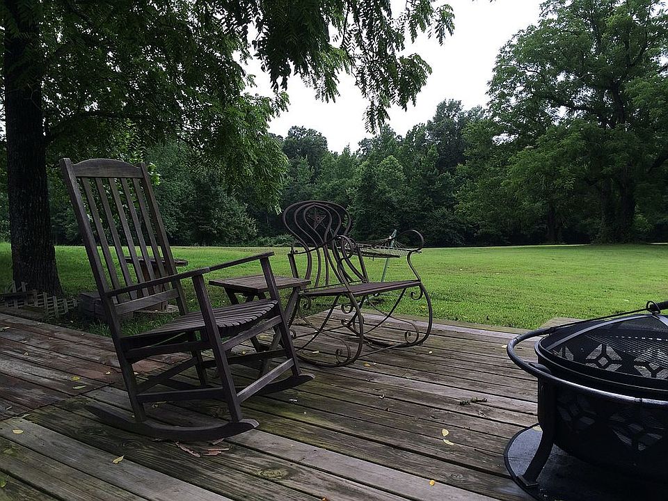 1st image of 1211 County Road 2360