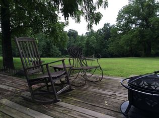 1211 County Road 2360, Bagwell, TX 75412