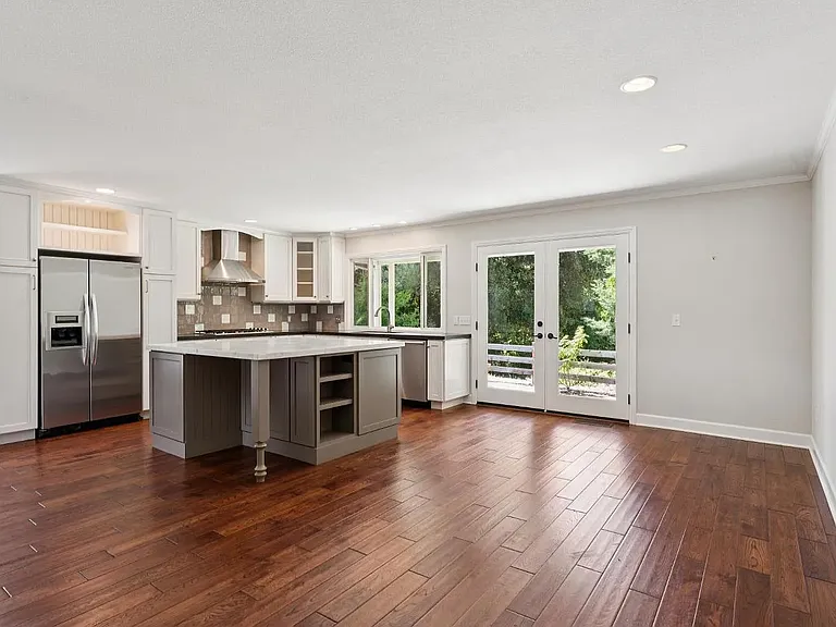 1296 Orchard St — Photo 7