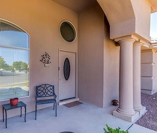 3rd image of 3829 Tierra Chisum Dr