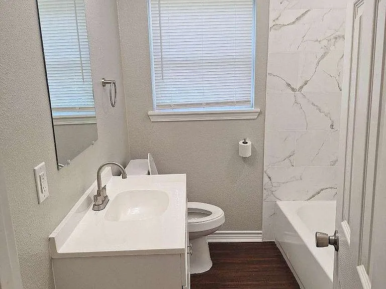 402 Azalea Dr — Photo 14