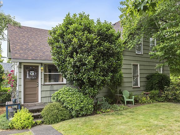 3rd image of 814 6th St