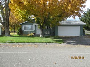 420 Center St, Cedarville, CA 96104
