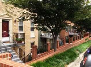 3211 Sutton Pl NW APT C, Washington, DC 20016