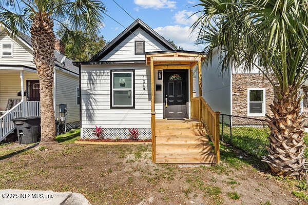 1st image of 1049 E UNION Street