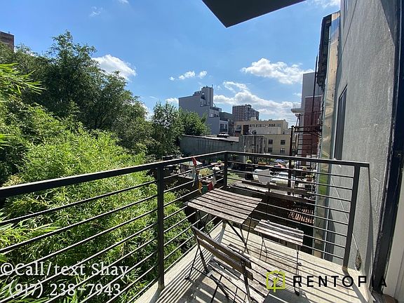 3rd image of 106 Meserole St #3E