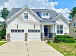 16 Cottswold Ln, Spring Lake, NC 28390