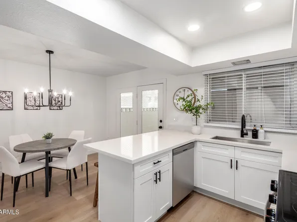 4341 W OCOTILLO Road, Glendale, AZ 85301
