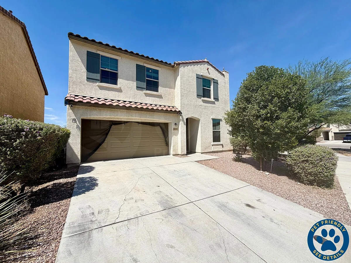 4 bed, 2.5 bath, 2395 sqft, $2,199 — Photo 1