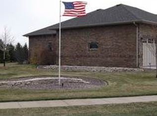 314 Mildred Ct, Mitchell, SD 57301