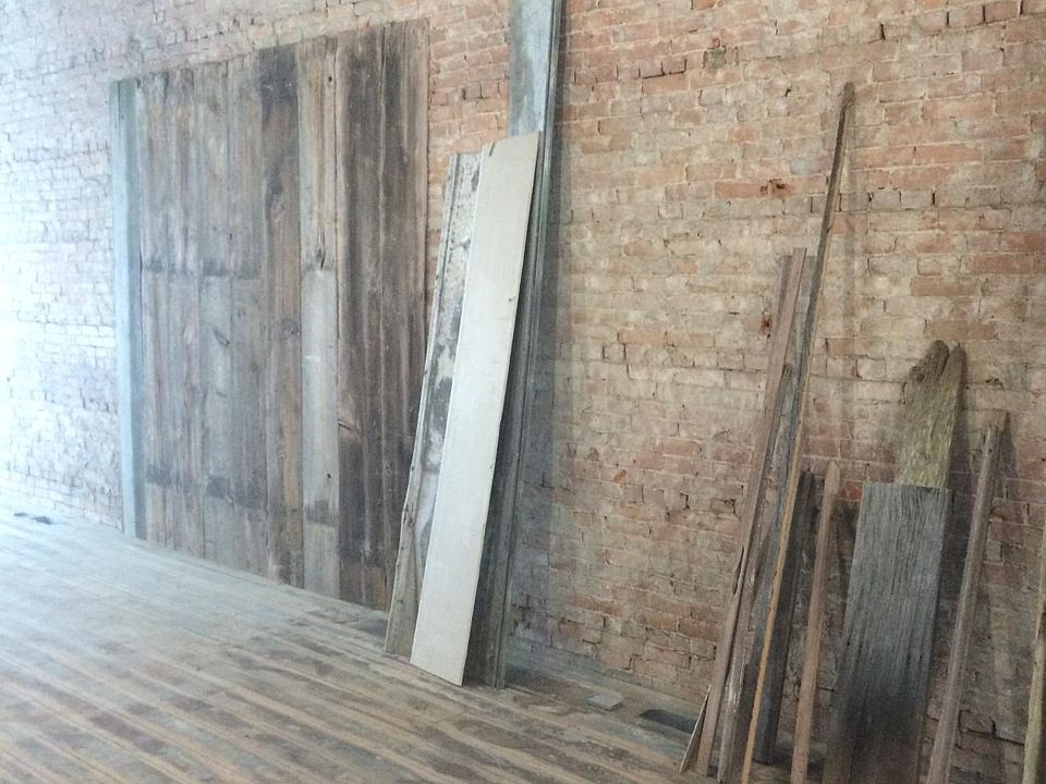 2nd image of 104 N Main St
