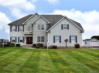 52 Highland View Dr, Somers, CT 06071