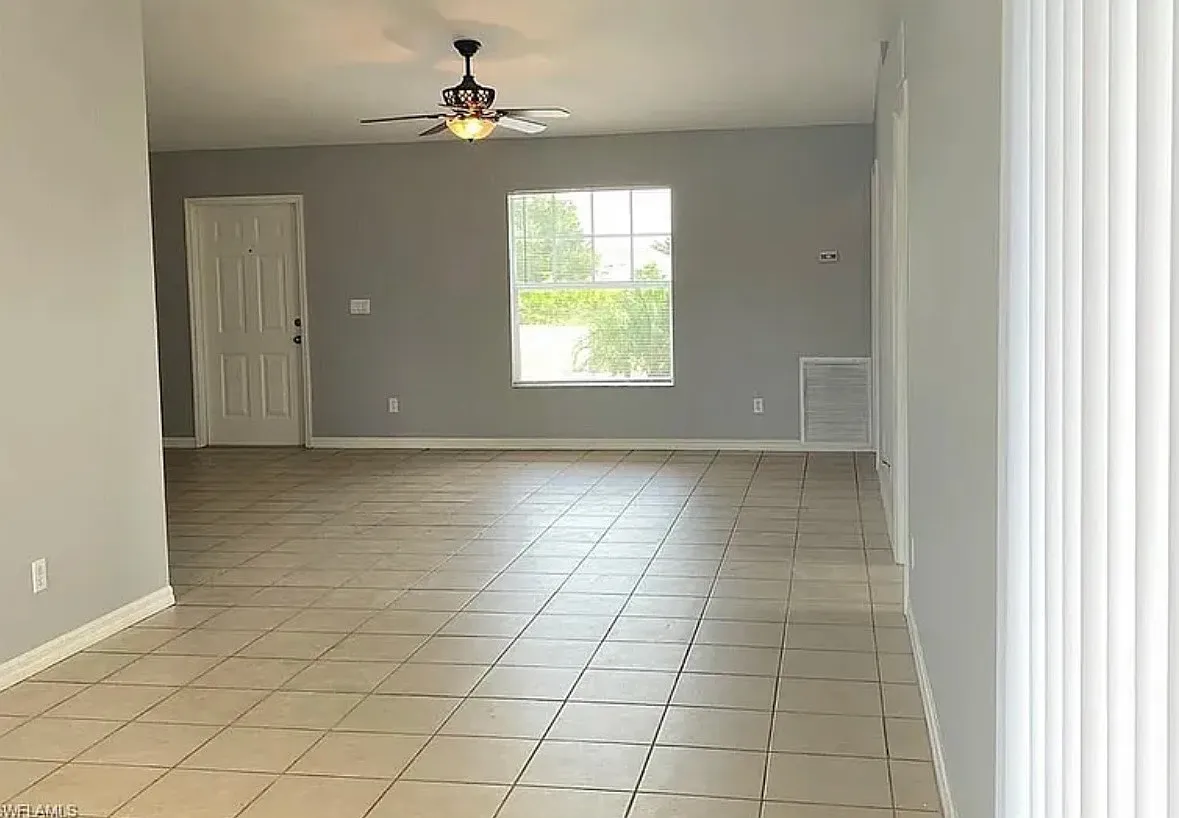 3 bed, 1497 sqft, $1,900 — Photo 2