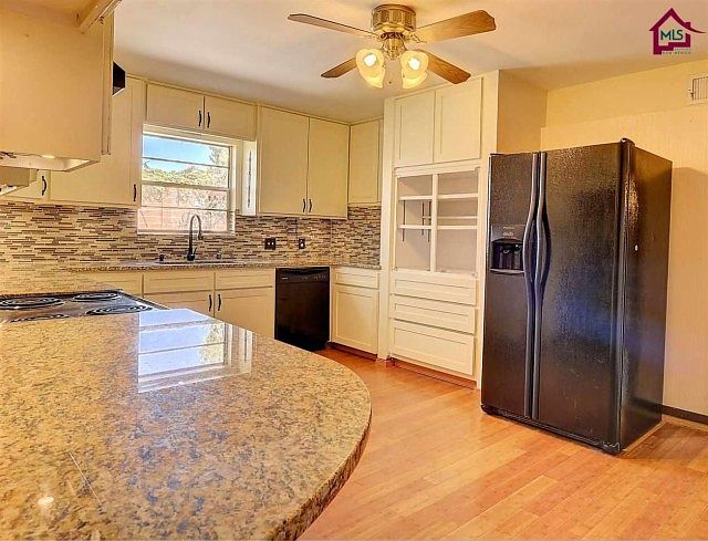 1st image of 1015 Cedardale Dr