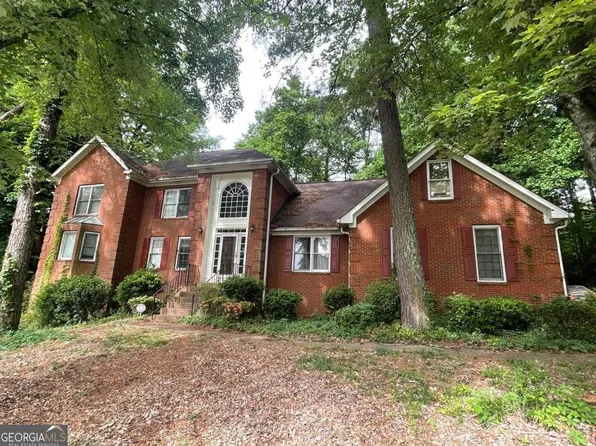 6770 Ravines Ct, Stone Mountain, GA 30087