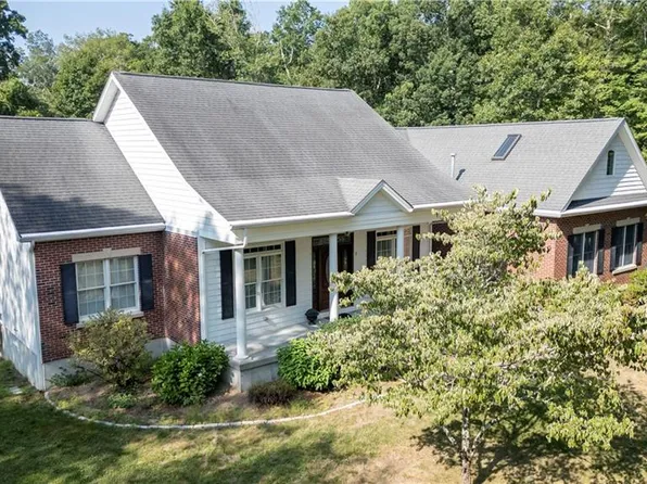 11 Melindas Way, Hope Valley, RI 02832
