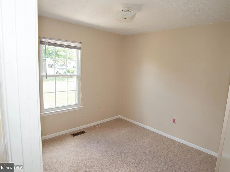 6128 Hoskins Hollow Cir #B — Photo 20
