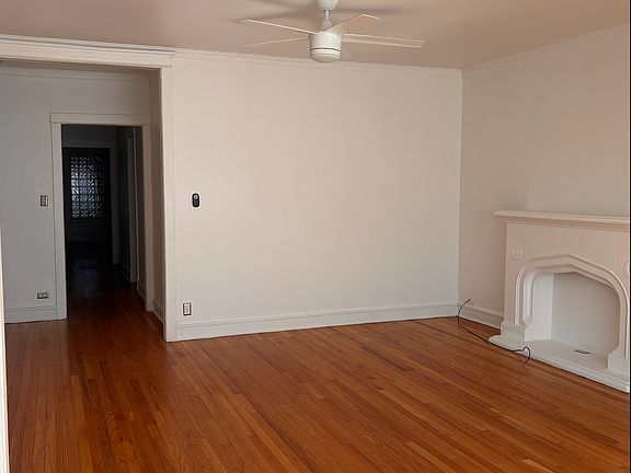 3rd image of 10235 S Vernon Ave APT 1
