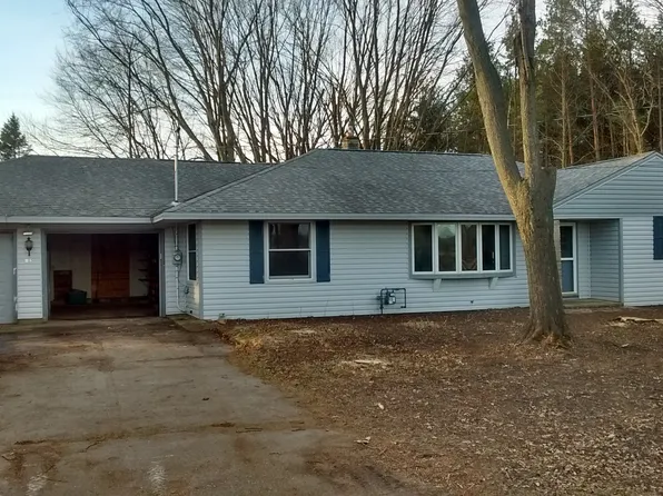 925 Western Ave, Cedarburg, WI 53012