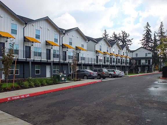 2nd image of 3228 SE 136th Ave #75