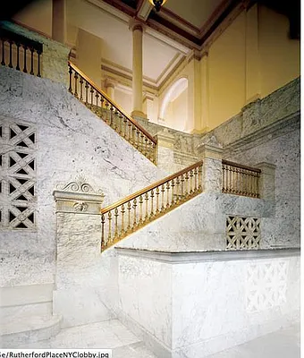 Rented by R New York | media 22