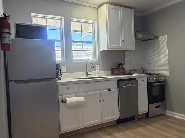 1633 Washington Ave APT D, Fort Worth, TX 76104