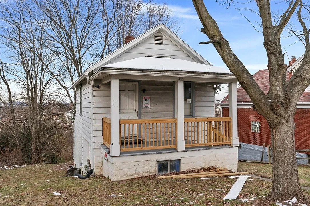 807 Toman Ave photo 1