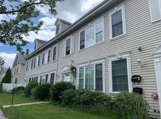 130 School St APT 3, Waltham, MA 02451
