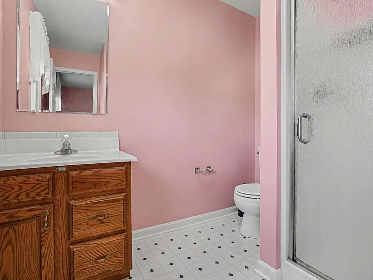 99 Lee Ann Ct — Photo 10