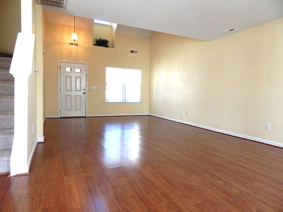 Flexible space for living room