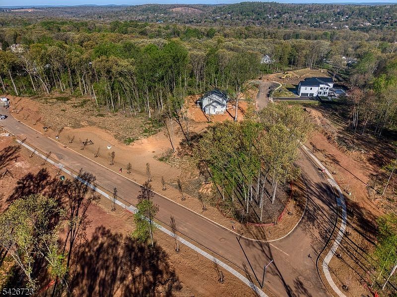 1st image of 1 Juniper Pointe Trail