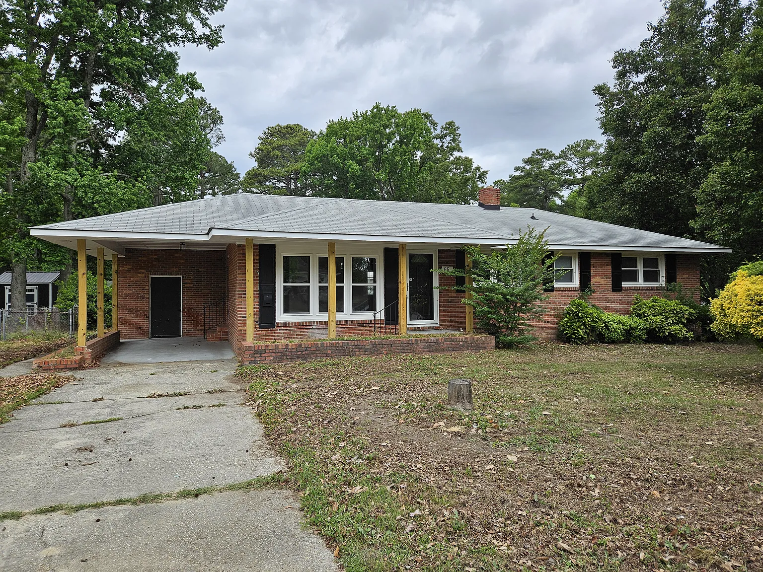 3 bed, 1.5 bath, 1820 sqft, $1,450 — Photo 2