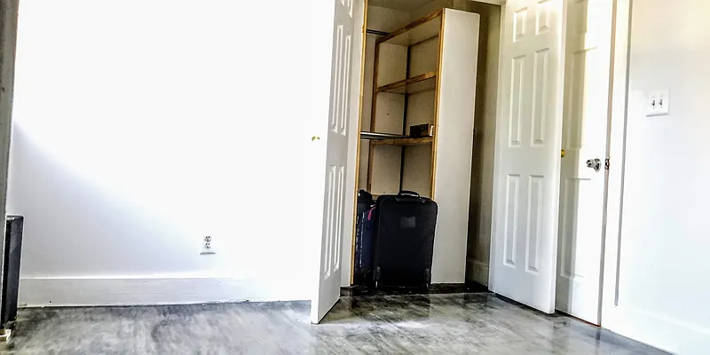 Rented by 585 Evergreen Avenue, LLC | media 11