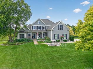 3925 Taylor Ln, Saline, MI 48176
