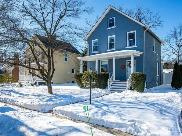 55 Grove Ave, Metuchen, NJ 08840