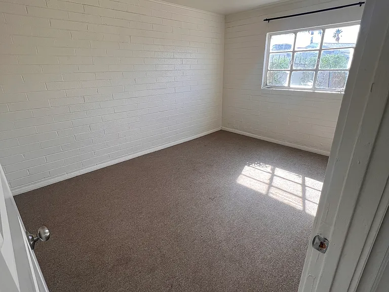 2743 S Norton Vis — Photo 9