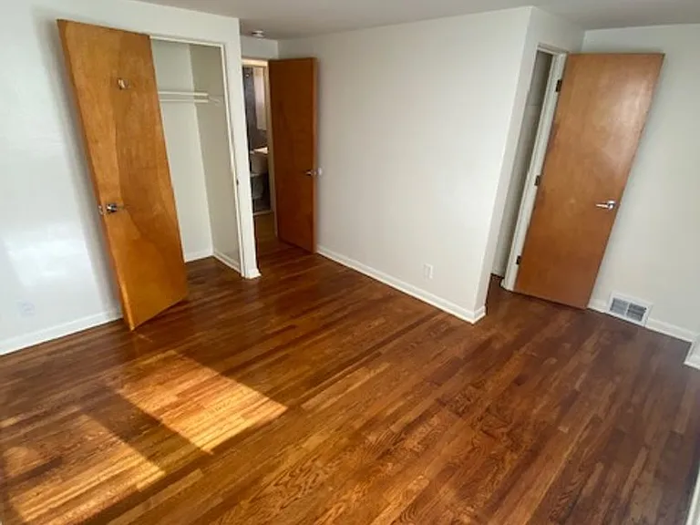 2112 Fulton Rd NW — Photo 10