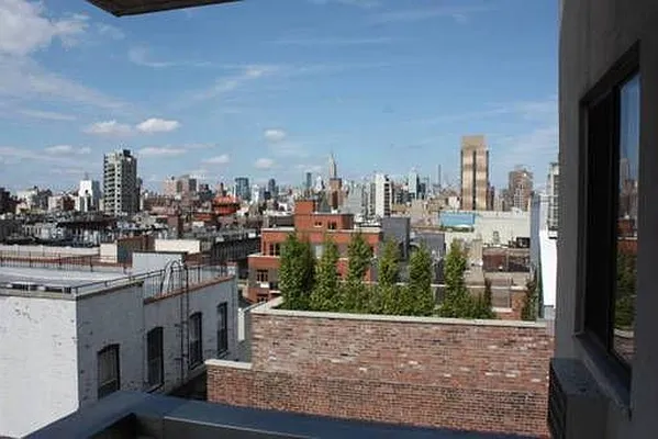 Rented by The Downtown LLC | media 44