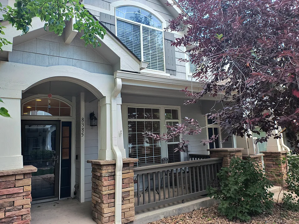 8385 Stonybridge Cir